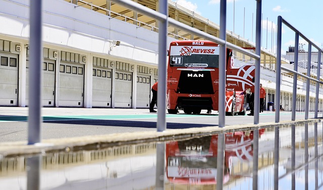 该战术强调 该战术强调